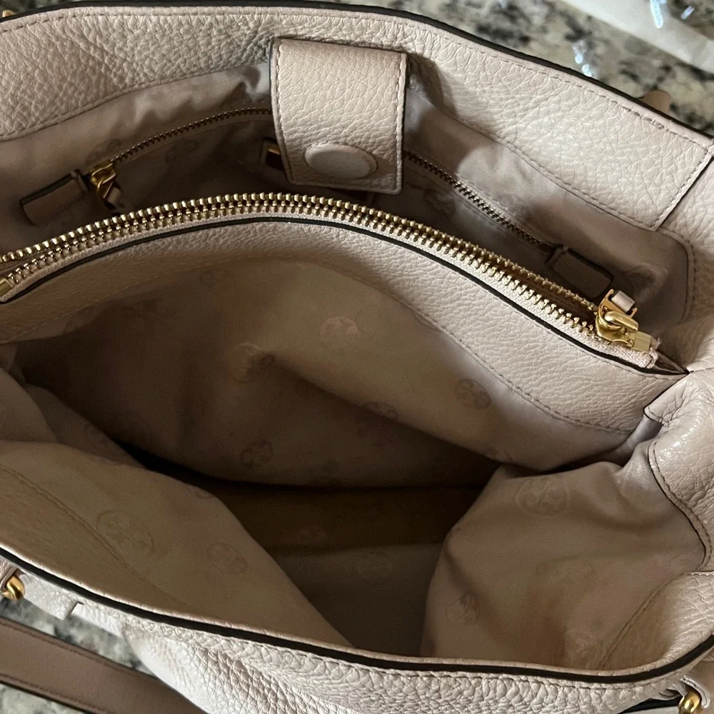 Tory Burch pebbled  Leather Bag